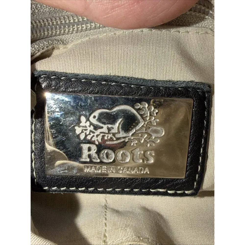 Roots Canada Venetian Village Tribe Crossbody Messenger Bag Black Leather Purse